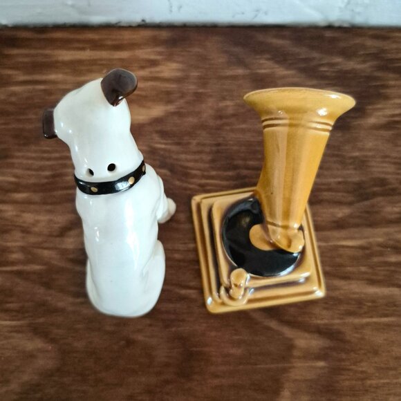 Vintage Nipper RCA Dog & Record Player Ceramic Salt & Pepper Shaker Set - Picture 8 of 10